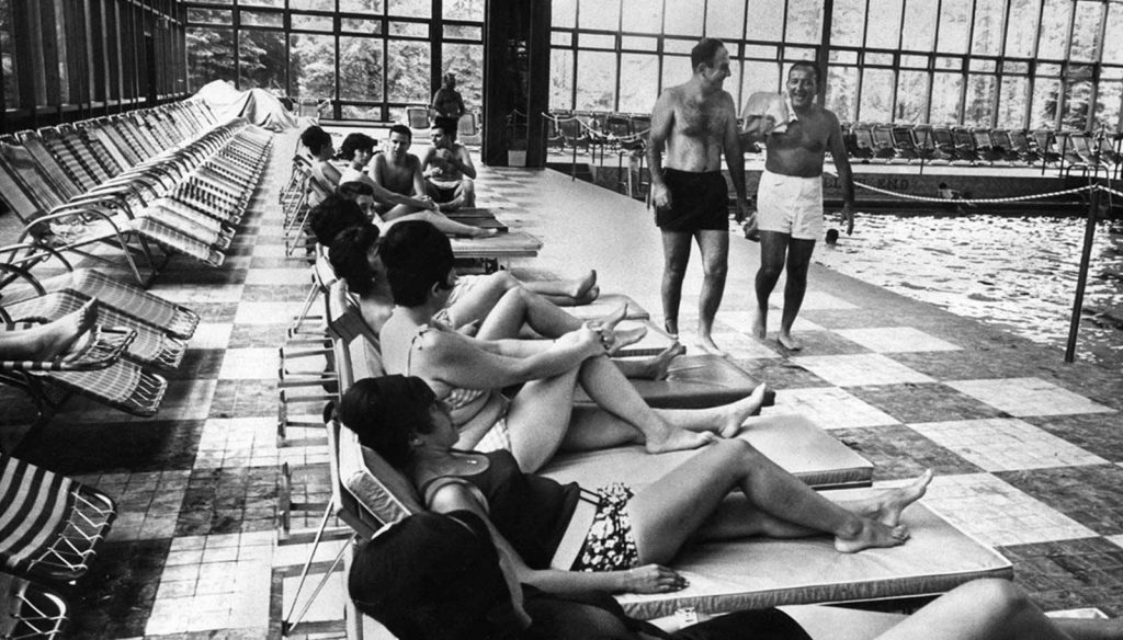 รีสอร์ตร้าง