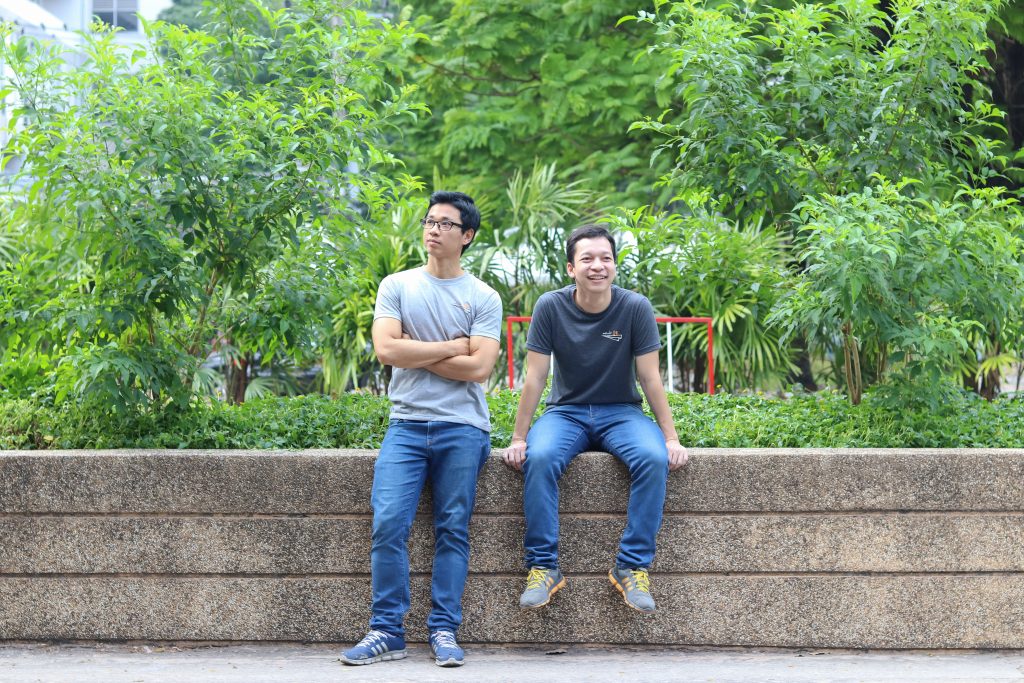 พิศาล แสงจันทร์ และทายาท เดชเสถียร