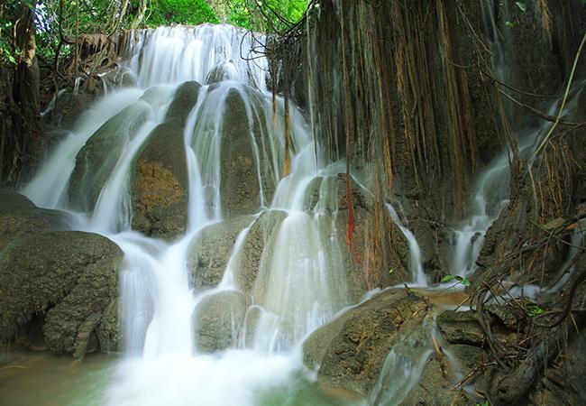 น้ำตกไดช่องถ่อง, ที่เที่ยวสังขละบุรี, สังขละบุรี, กาญจนบุรี