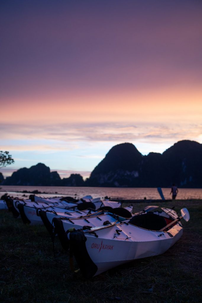 เรือคายัค, พระอาทิตย์ตก