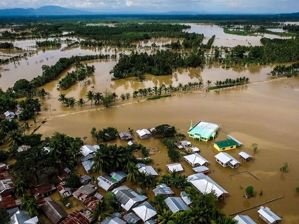 พายุโซนร้อน, อุทกภัย