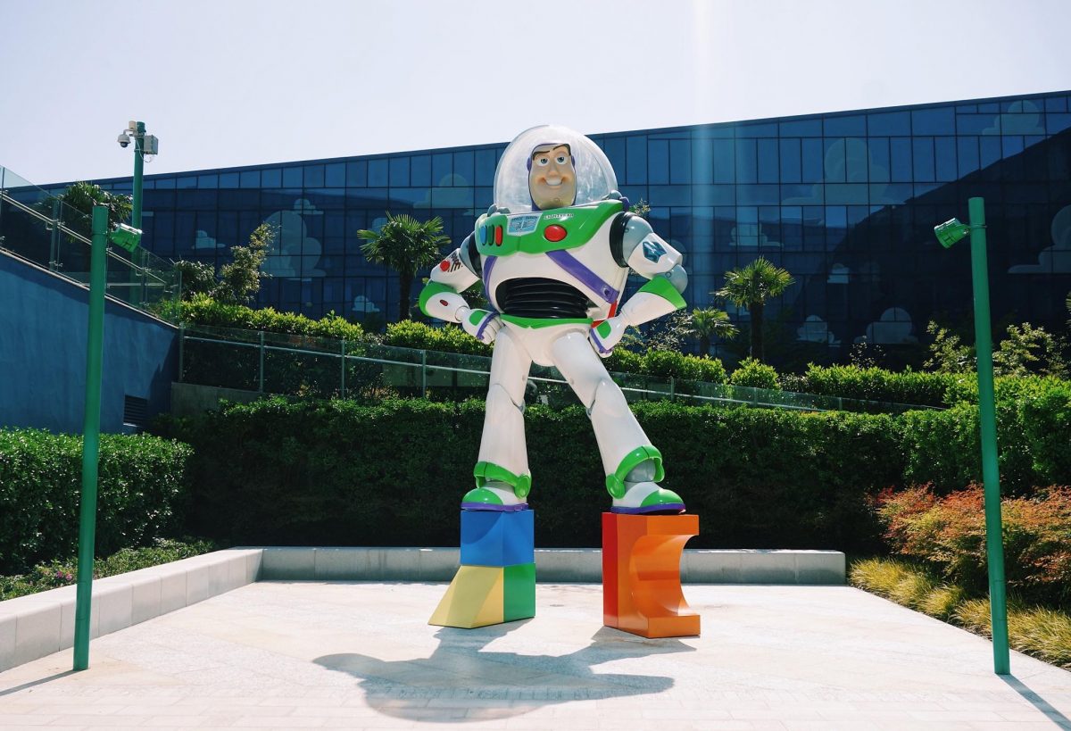 ทอยสตอรี, การ์ตูน, โรงแรมการ์ตูน