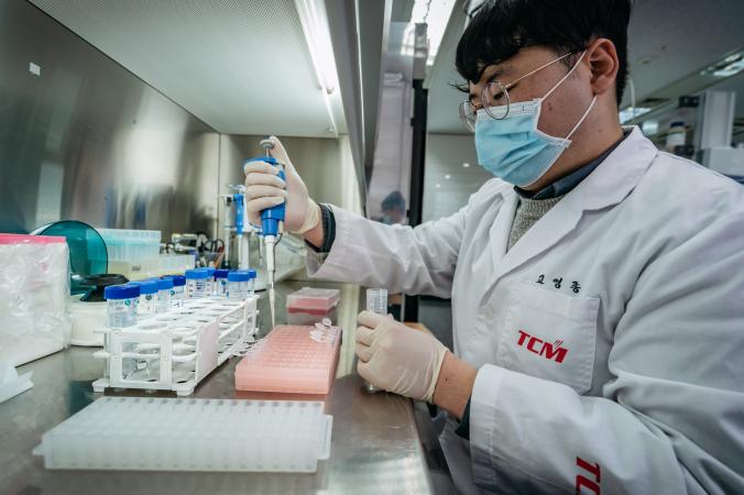 เกาหลีใต้, โควิด-19, การระบาด, มาตรการควบคุม, ชุดตรวจหาเชื้อ