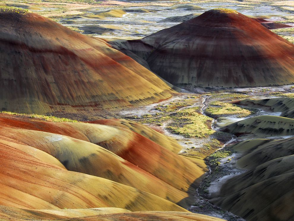 ธรณีสัณฐาน, กายภาพของแผ่นดิน, ลักษณะของแผ่นดิน, ที่ราบสูง, ที่ราบลุ่ม, เทือกเขา, ภูเขา