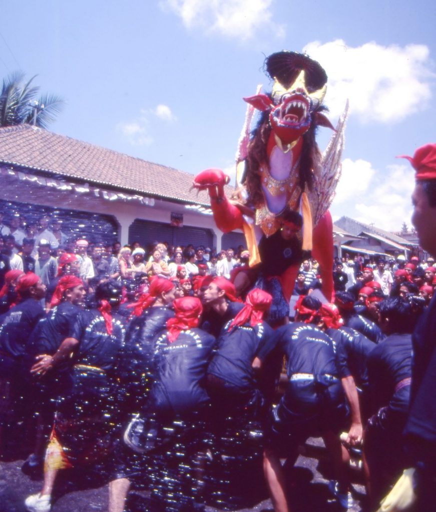 บาหลี, เที่ยวบาหลี, วัฒนธรรม, ความเชื่อ, อินโดนีเซีย, เมรุ, เมรุมาศไทย, ไทย