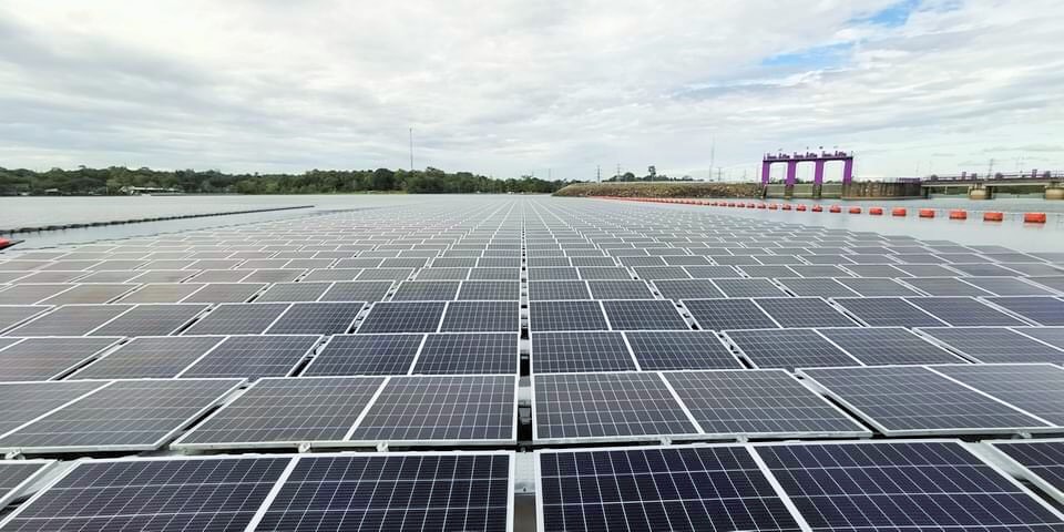 โซลาร์เซลล์ลอยน้ำแบบไฮบริด, เขื่อนสิรินธร, อุบลราชธานี, กฟผ, พลังงานสะอาด, พลังงานหมุนเวียน, พลังงานทางเลือก, พลังงานไฟฟ้า, การผลิตไฟฟ้า, โซลาร์เซลล์