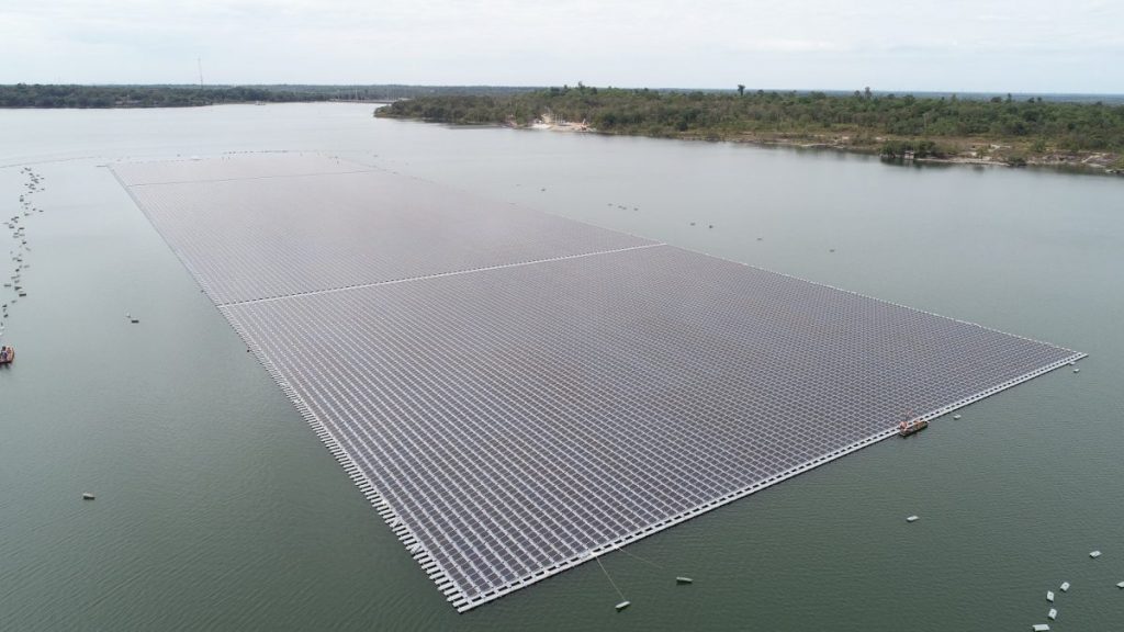 โซลาร์เซลล์ลอยน้ำแบบไฮบริด, เขื่อนสิรินธร, อุบลราชธานี, กฟผ, พลังงานสะอาด, พลังงานหมุนเวียน, พลังงานทางเลือก, พลังงานไฟฟ้า, การผลิตไฟฟ้า, โซลาร์เซลล์