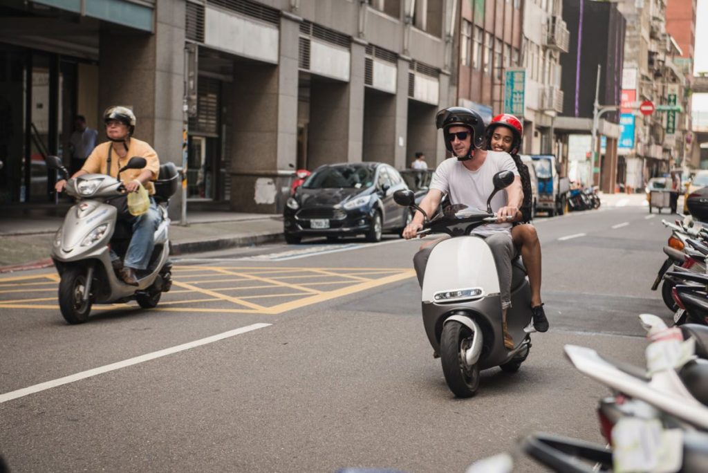 สกู๊ตเตอร์ไฟฟ้า, Gogoro, ไต้หวัน, มอเตอร์ไซต์ไฟฟ้า