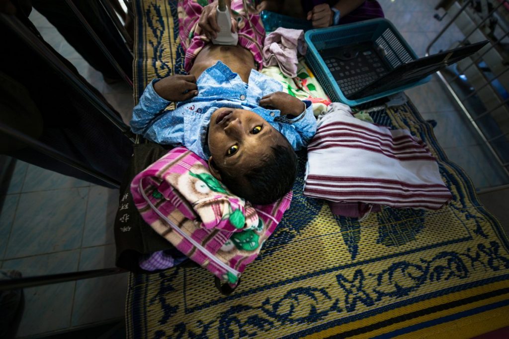 แม่ตาวคลินิก, ผู้ป่วย, ต่างด้าว