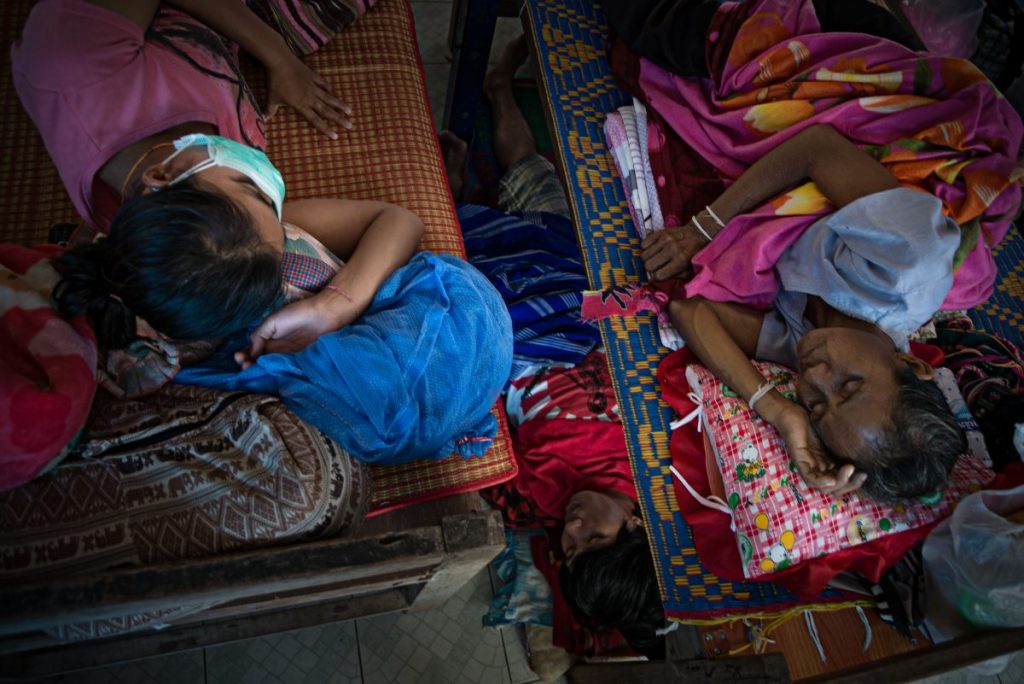 ผู้ป่วย, แม่ตาวคลินิก,