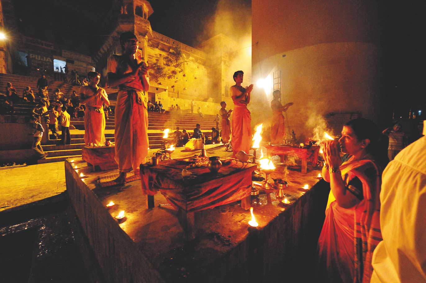 นักบวชฮินดู, ลัทธิบูชาไฟ