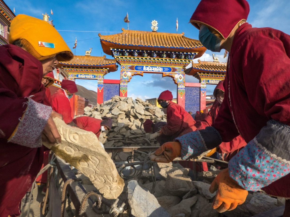 ภิกษุณี, ทิเบต, ลารุงการ์