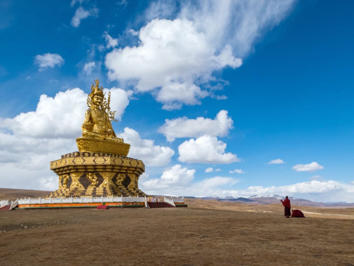 ทิเบต, ลารุงการ์, ยาร์เซนการ์