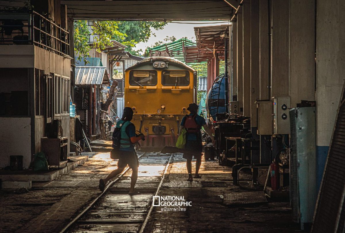 โรงรถจักรธนบุรี