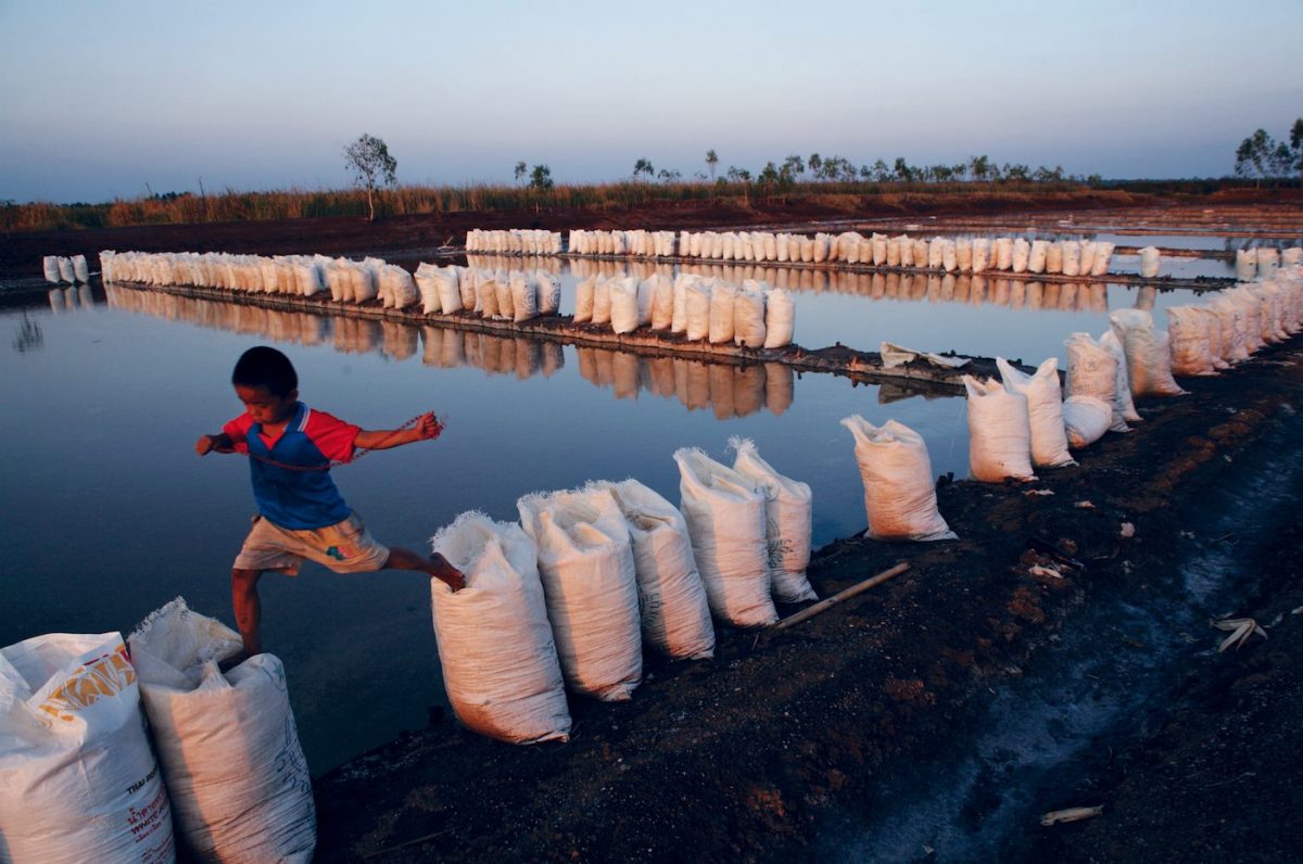 นาเกลือ, แอ่งเกลือสกลนคร, เหมืองแร่