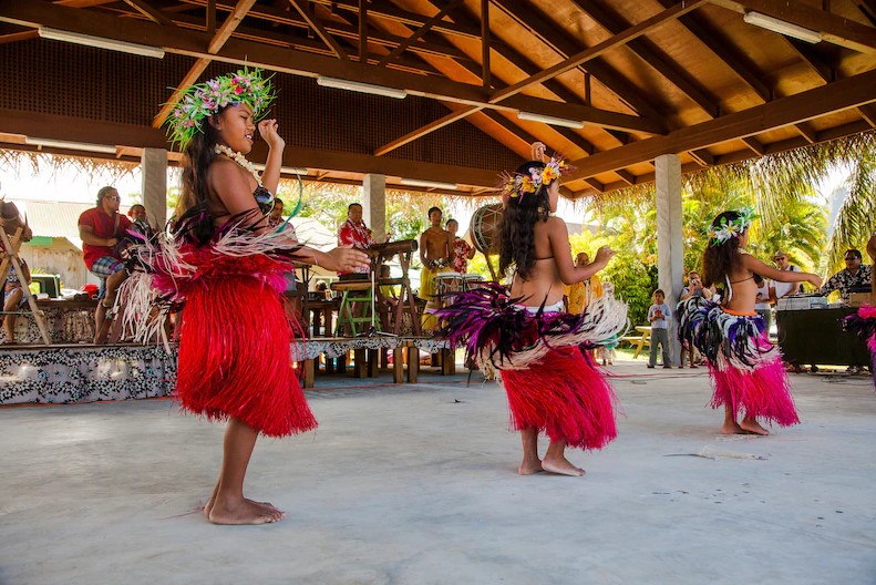 หมู่เกาะคุ๊ก, ชาวเกาะ