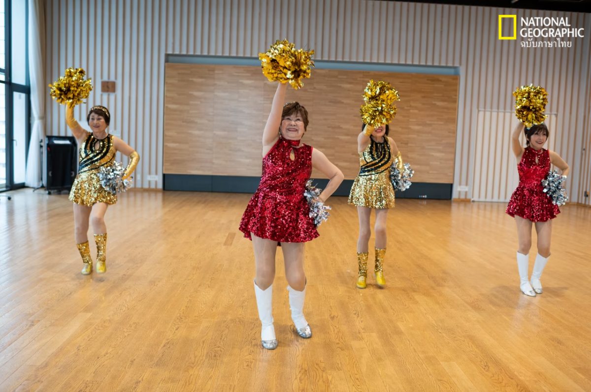 ปอมปอมเกิร์ล, สังคมผู้สูงอายุ, ญี่ปุ่น, เชียร์ลีดเดอร์