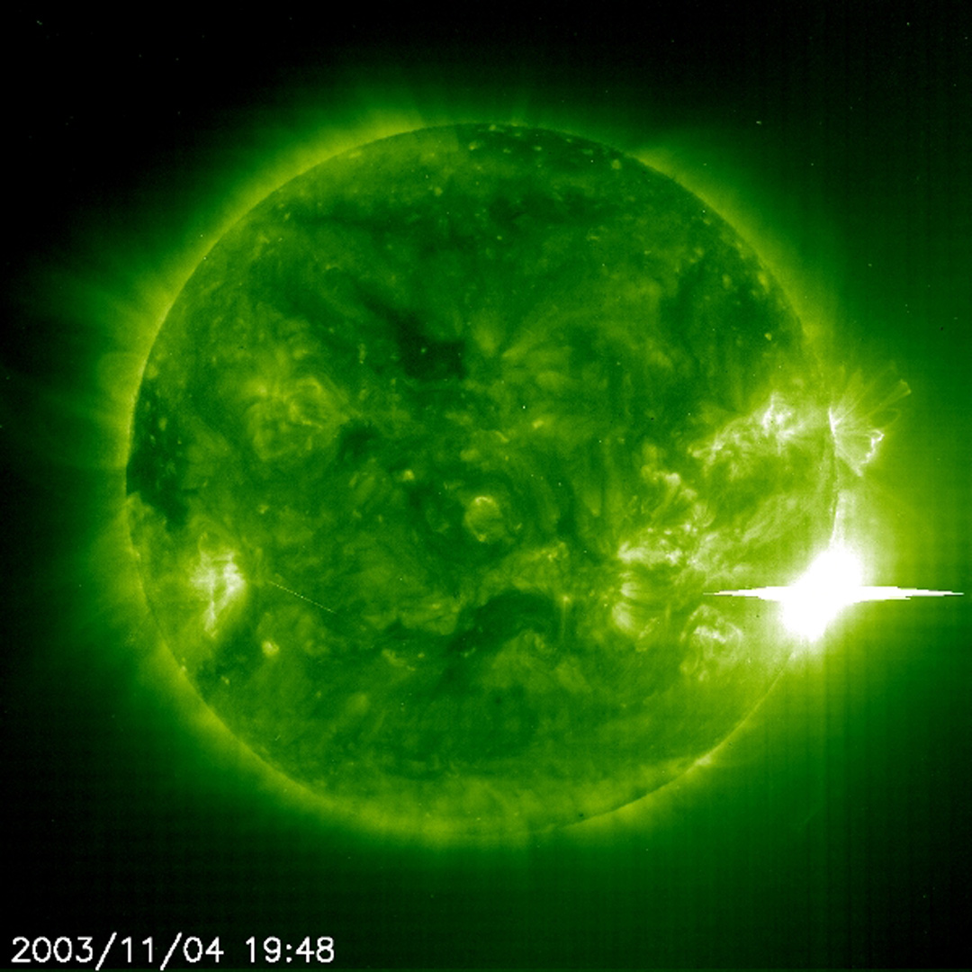 ภาพแสดงการเกิดเปลวสุริยะ / ภาพประกอบ ESA&NASA/SOHO