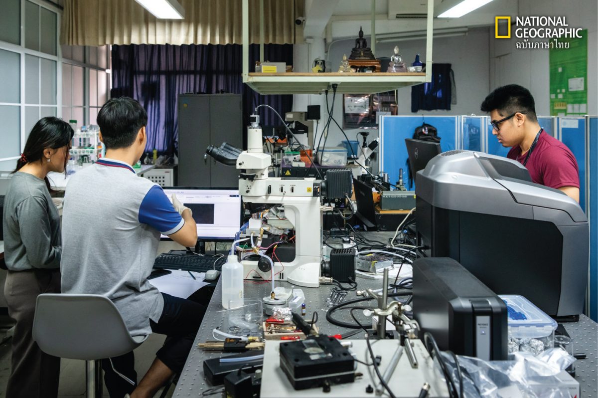 ทีมวิจัย “Thailand Liquid Crystals in Space (TLC)