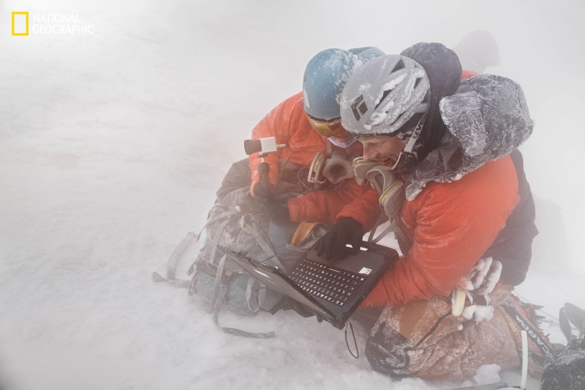 ทะเลสาบลาวา