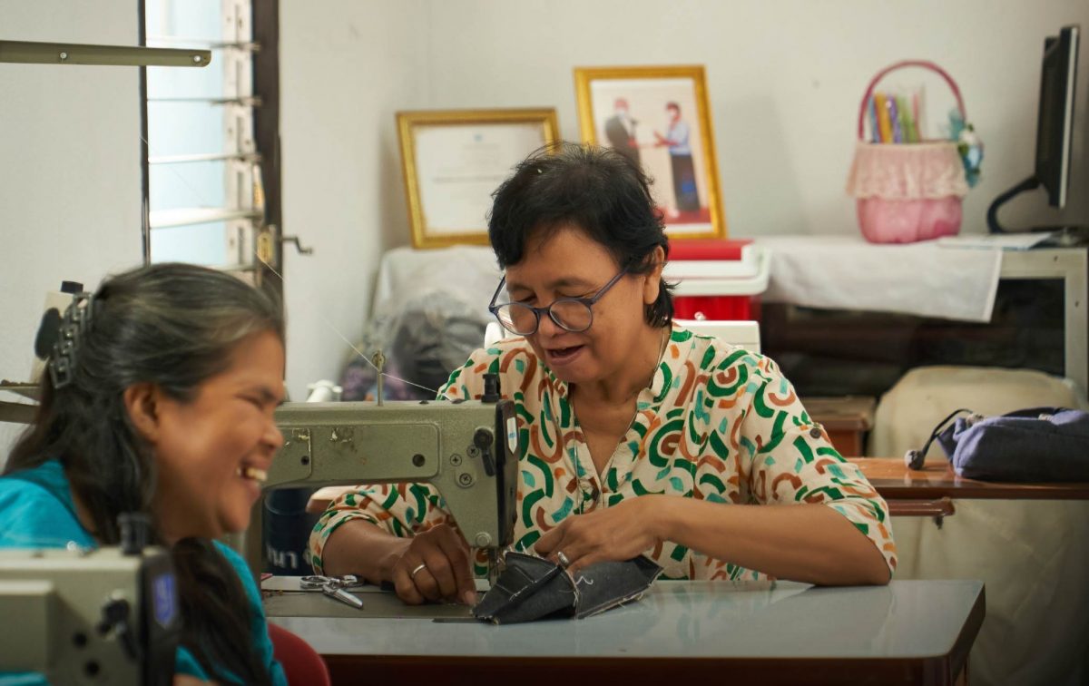 สัมผัสงานที่ทำด้วยใจอาชีพยั่งยืนชุมชนอยู่รอด วิสาหกิจกระเป๋าผ้ามาบชลูด