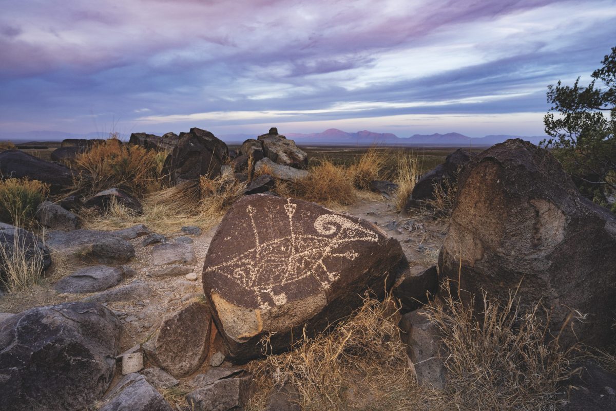 ศิลปะโบราณ, ภาพสลักหิน